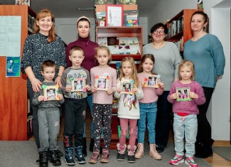 Przedszkolaki w bibliotece