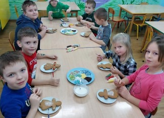 Przedszkole na kiermaszu świątecznym
