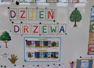 10 października nasze przedszkolaki świętowały Dzień Drzewa