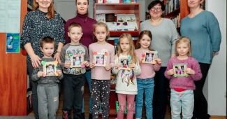 Przedszkolaki w bibliotece